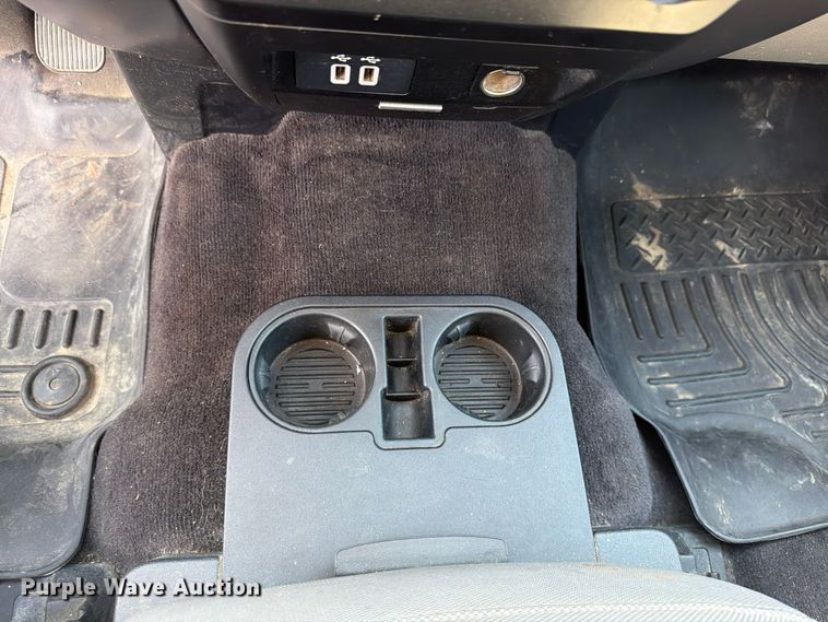 image for item DU8033 2016 Ford F150 XLT Crew Cab pickup truck