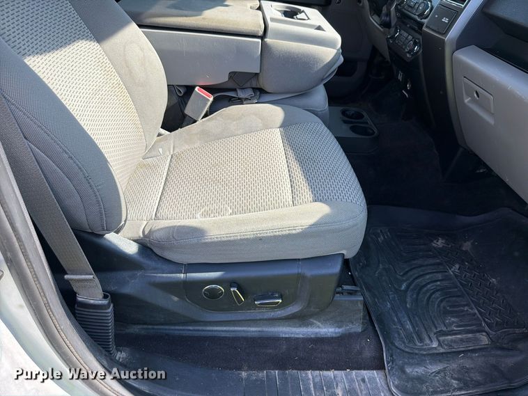 image for item DU8033 2016 Ford F150 XLT Crew Cab pickup truck