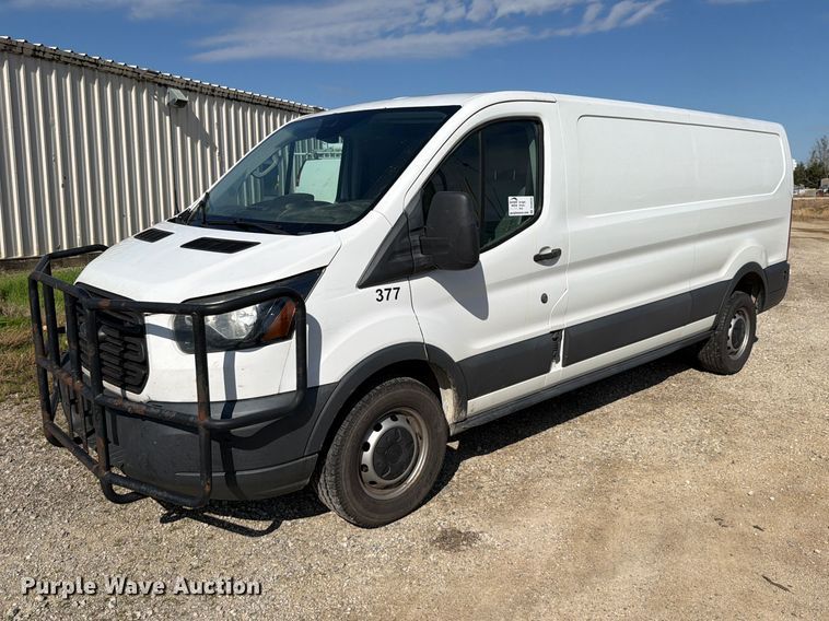 image for item DU8034 2017 Ford Transit 250 van