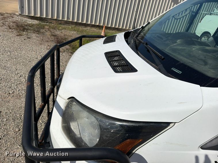image for item DU8034 2017 Ford Transit 250 van