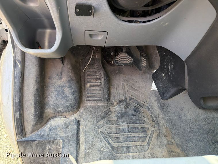 image for item DU8034 2017 Ford Transit 250 van