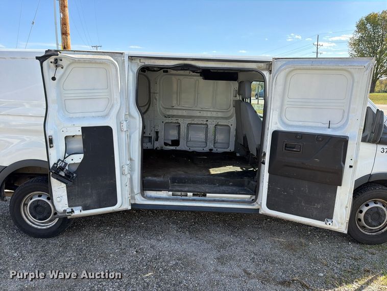 image for item DU8034 2017 Ford Transit 250 van
