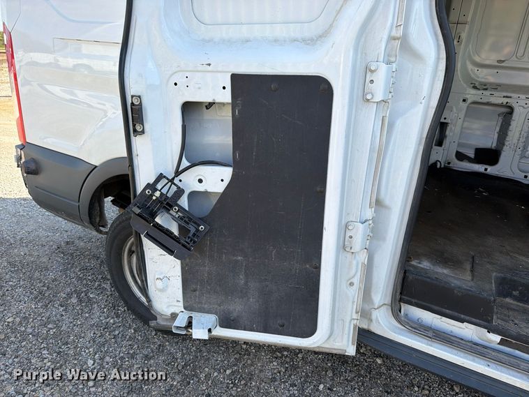 image for item DU8034 2017 Ford Transit 250 van