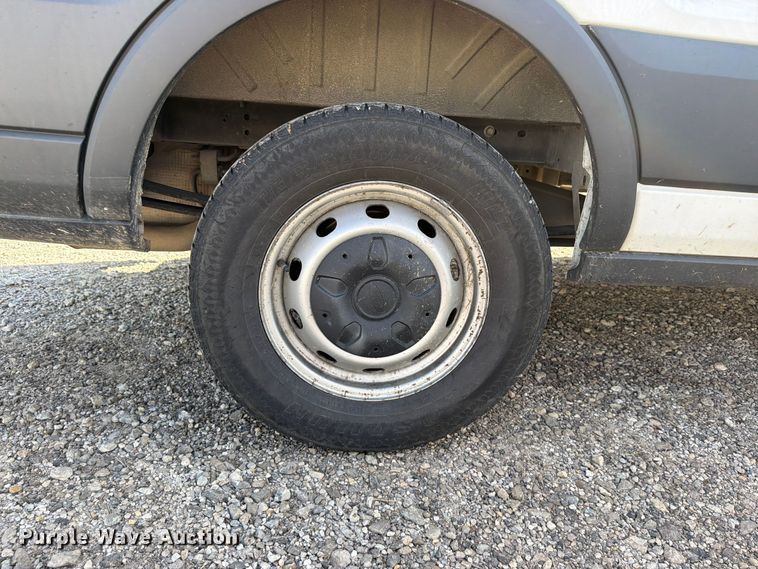 image for item DU8034 2017 Ford Transit 250 van