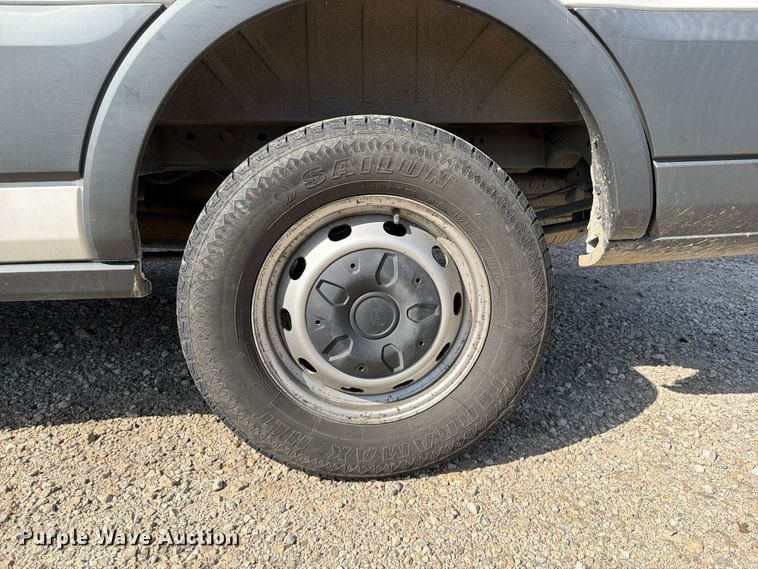 image for item DU8034 2017 Ford Transit 250 van