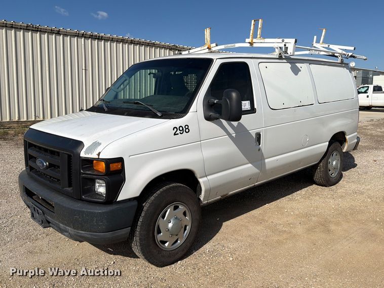 image for item DU8035 2011 Ford E350 van