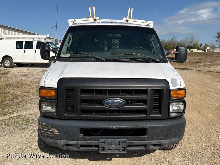 image for item DU8035 2011 Ford E350 van