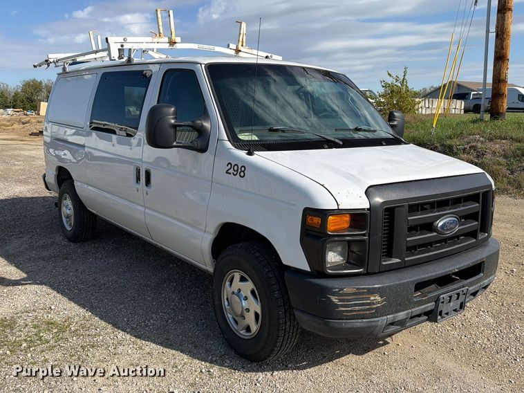 image for item DU8035 2011 Ford E350 van
