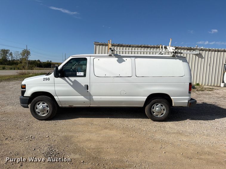 image for item DU8035 2011 Ford E350 van