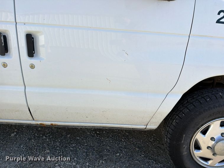 image for item DU8035 2011 Ford E350 van