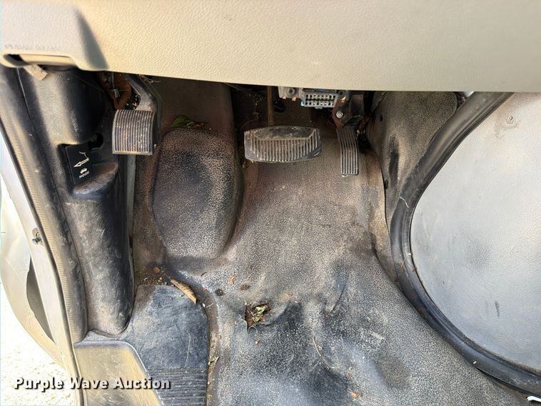 image for item DU8035 2011 Ford E350 van
