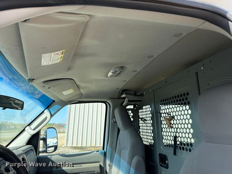image for item DU8035 2011 Ford E350 van