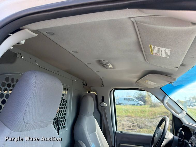 image for item DU8035 2011 Ford E350 van