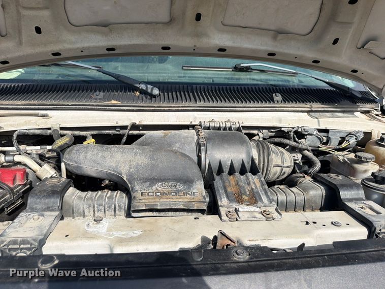 image for item DU8035 2011 Ford E350 van