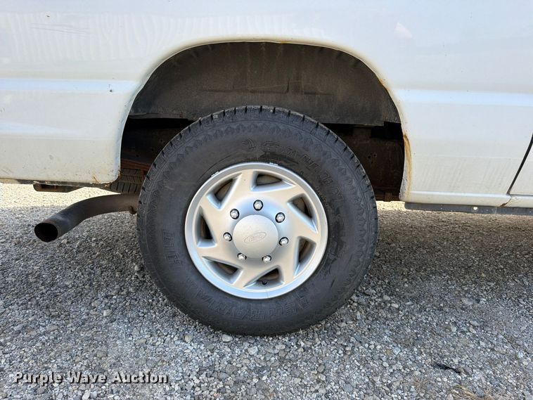 image for item DU8035 2011 Ford E350 van