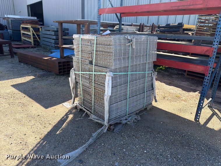 image for item DV2077 Wire mesh panels