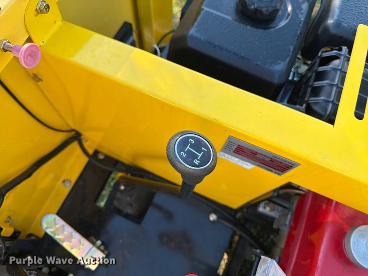 image for item DV2081 2026 CD25 track carrier