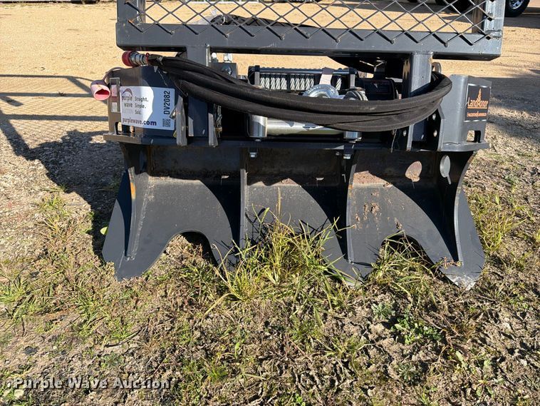 image for item DV2082 2025 LandHonor FW-13-15000G skid steer winch
