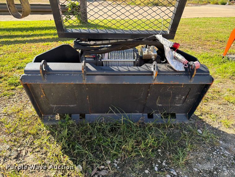 image for item DV2082 2025 LandHonor FW-13-15000G skid steer winch