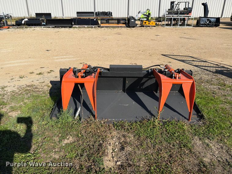 image for item DV2083 Pabreak skid steer grapple bucket