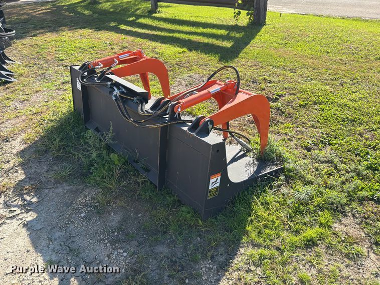 image for item DV2083 Pabreak skid steer grapple bucket