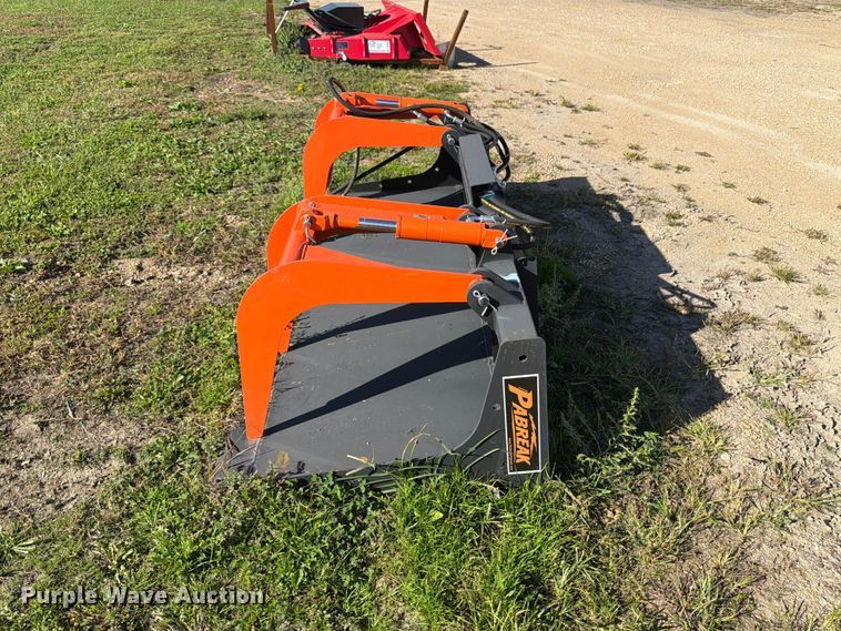 image for item DV2083 Pabreak skid steer grapple bucket