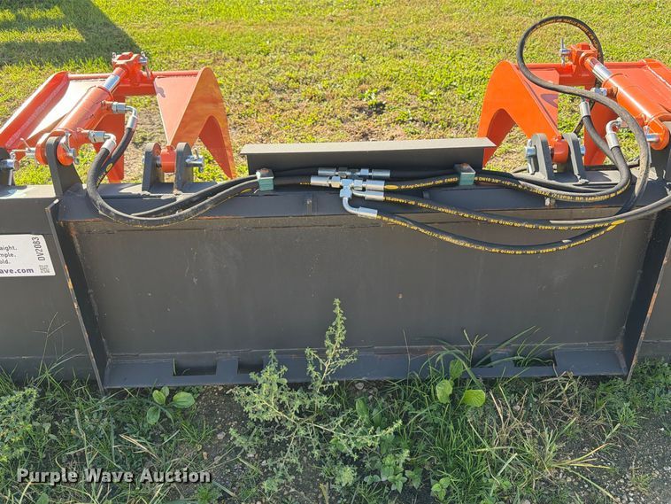 image for item DV2083 Pabreak skid steer grapple bucket
