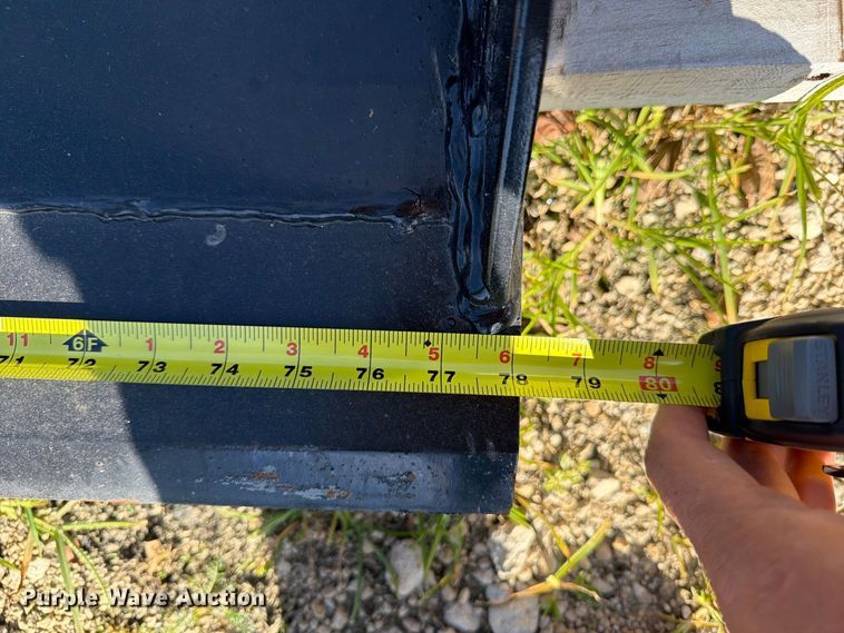 image for item DV2089 Swict USA skid steer bucket