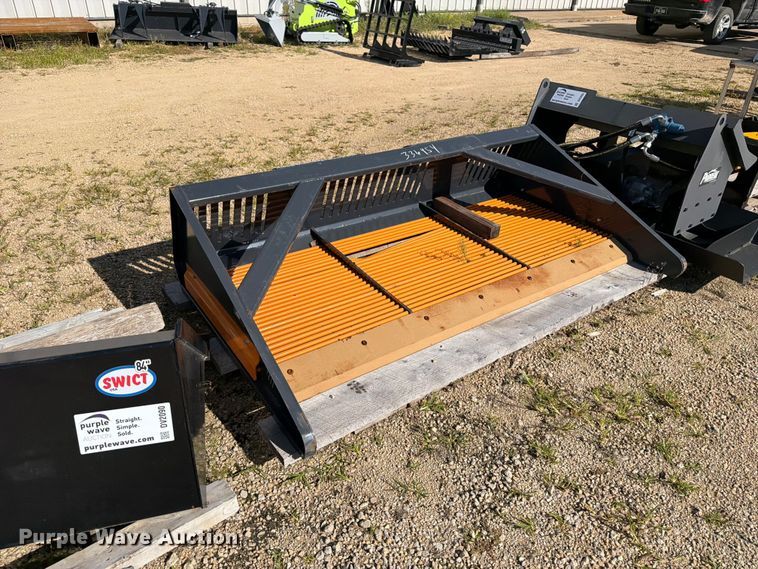 image for item DV2091 2024 LandHonor RSB-14-80W skid steer screening bucket