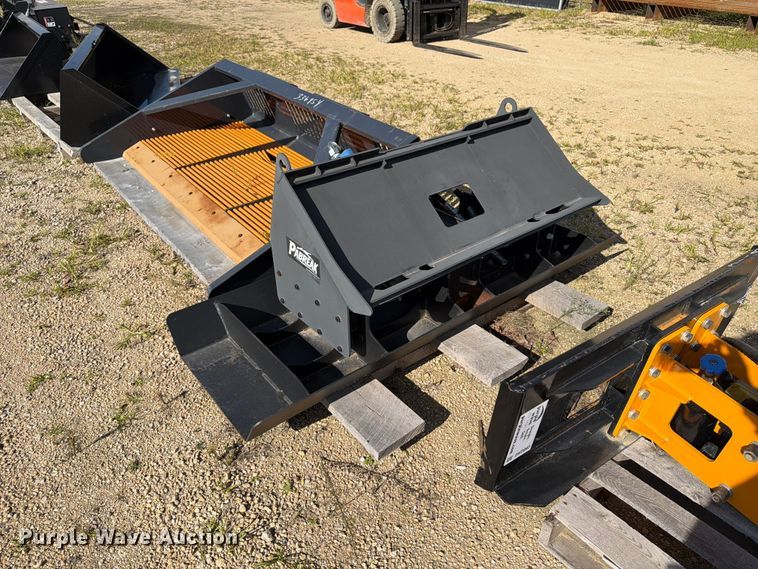 image for item DV2092 Pabreak skid steer vibratory plate compactor