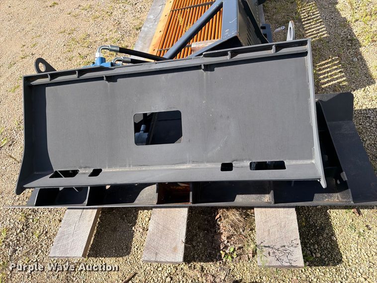 image for item DV2092 Pabreak skid steer vibratory plate compactor