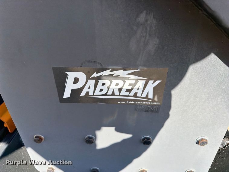 image for item DV2092 Pabreak skid steer vibratory plate compactor