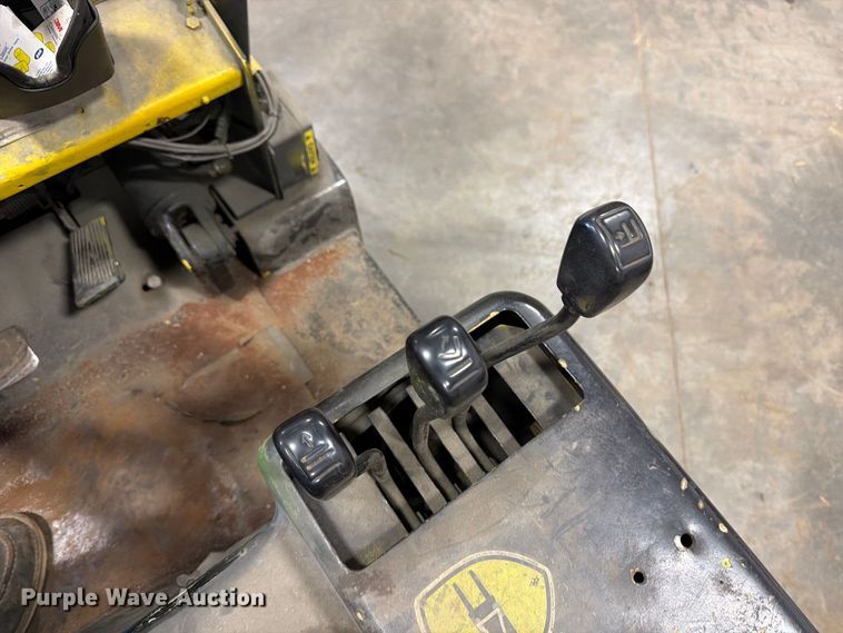 image for item DV2096 1997 Doosan G25S forklift