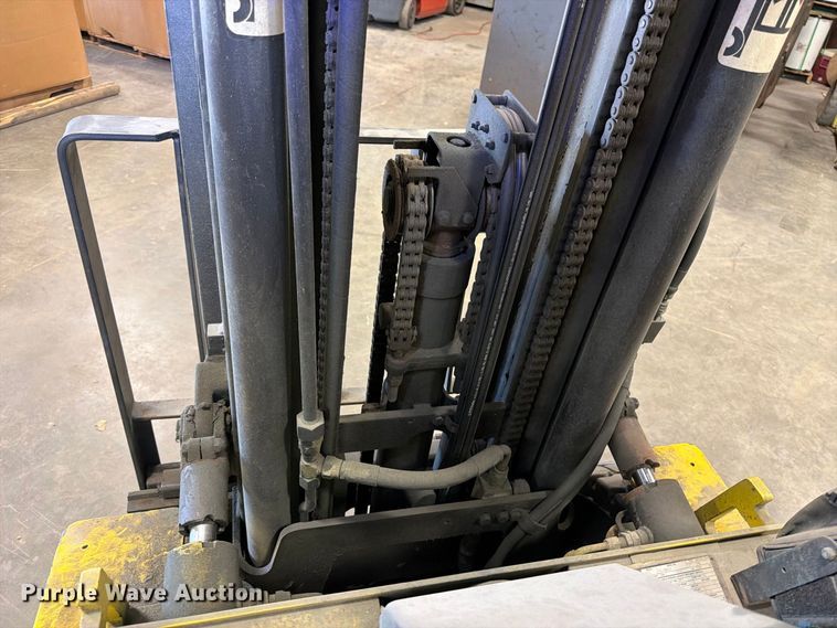 image for item DV2096 1997 Doosan G25S forklift