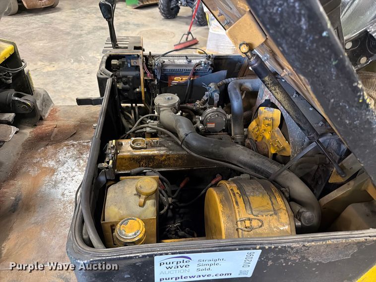 image for item DV2096 1997 Doosan G25S forklift