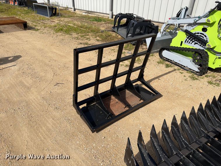 image for item DV2097 Skid steer attachments
