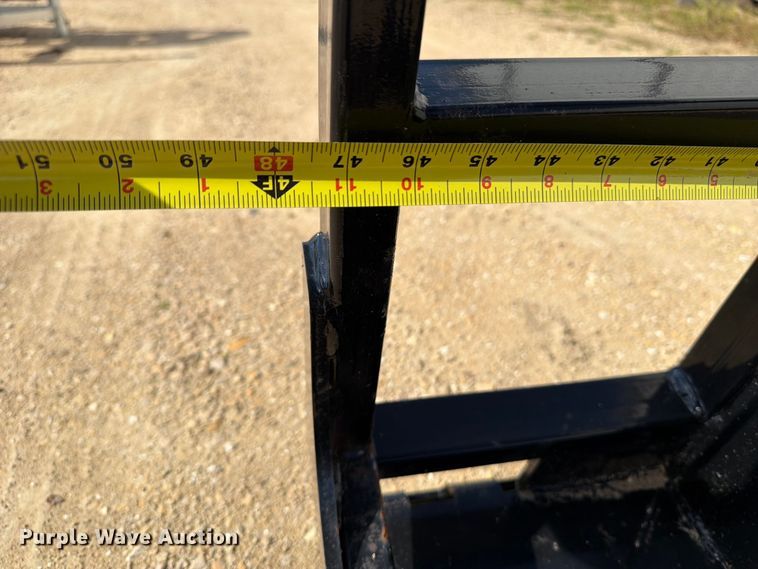 image for item DV2097 Skid steer attachments