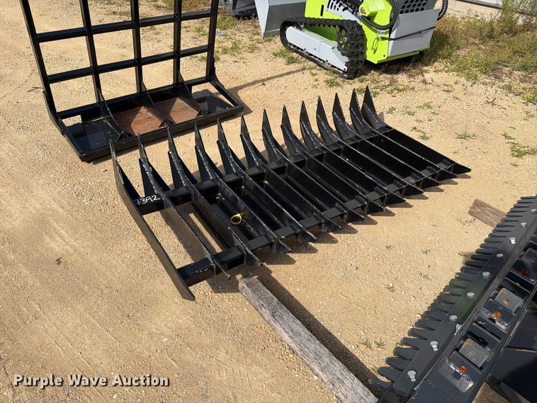 image for item DV2097 Skid steer attachments