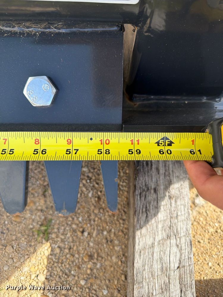 image for item DV2097 Skid steer attachments