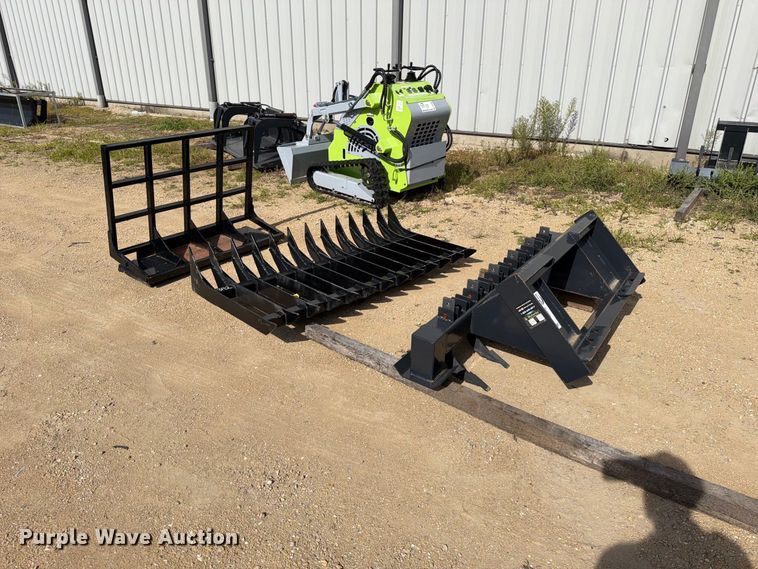 image for item DV2097 Skid steer attachments