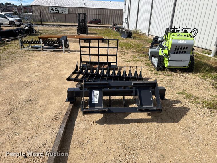 image for item DV2097 Skid steer attachments