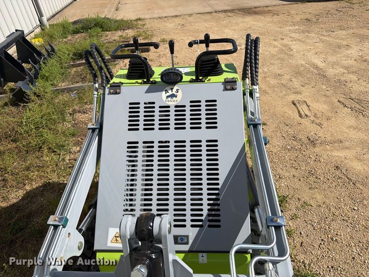 image for item DV2098 2026 ATS T-460 compact utility loader
