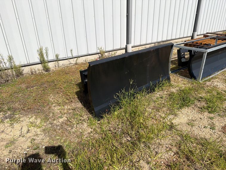 image for item DV2102 Skid steer snow pusher