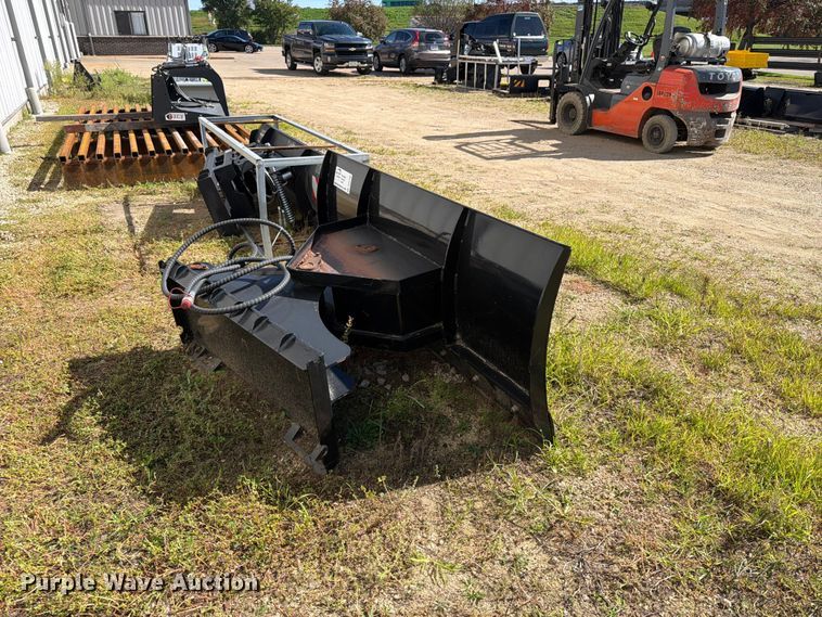image for item DV2102 Skid steer snow pusher