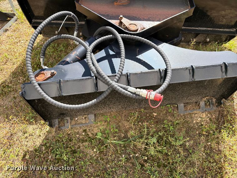image for item DV2102 Skid steer snow pusher