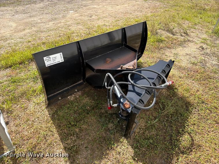 image for item DV2102 Skid steer snow pusher