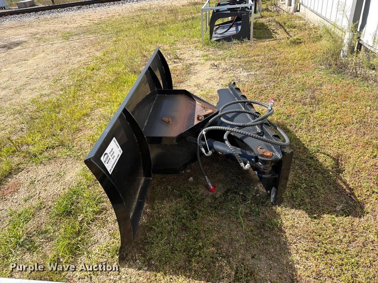 image for item DV2102 Skid steer snow pusher