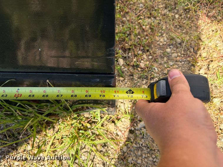 image for item DV2102 Skid steer snow pusher