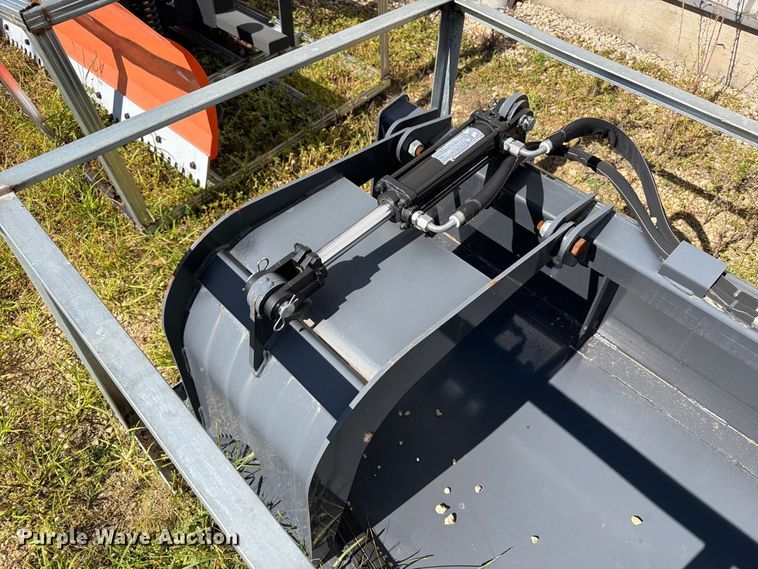 image for item DV2103 2023 Wolverine GB-11-72W skid steer grapple bucket