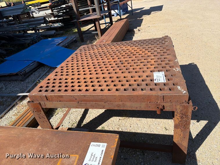 image for item DV2116 Fabrication table